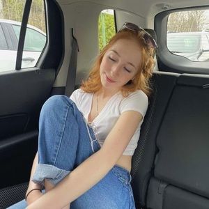 Meet your Posher, Leah